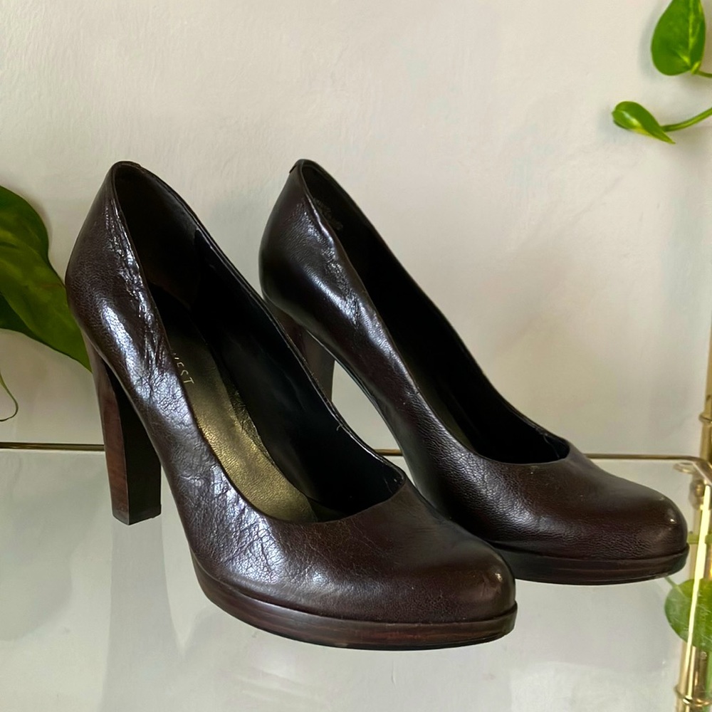 EUC Nine West Jenneto dark brown leather heels | Size 6.5